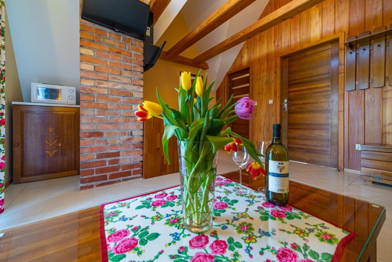 Apartamenty I Pokoje W Willi Na Ubocy Suche Exterior foto